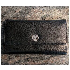 EUC Timberland Leather RFID Flap Clutch Wallet in Black